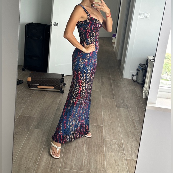 BCBGMaxAzria Dresses & Skirts - Summer dress